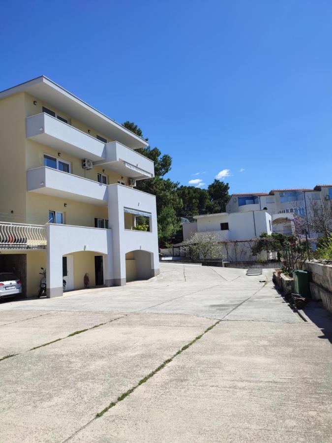 Apartmani Josipa Baska Voda Luaran gambar