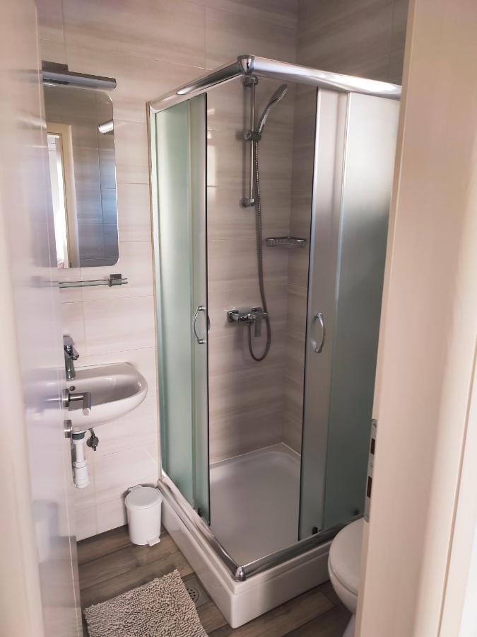 Apartmani Josipa Baska Voda Luaran gambar