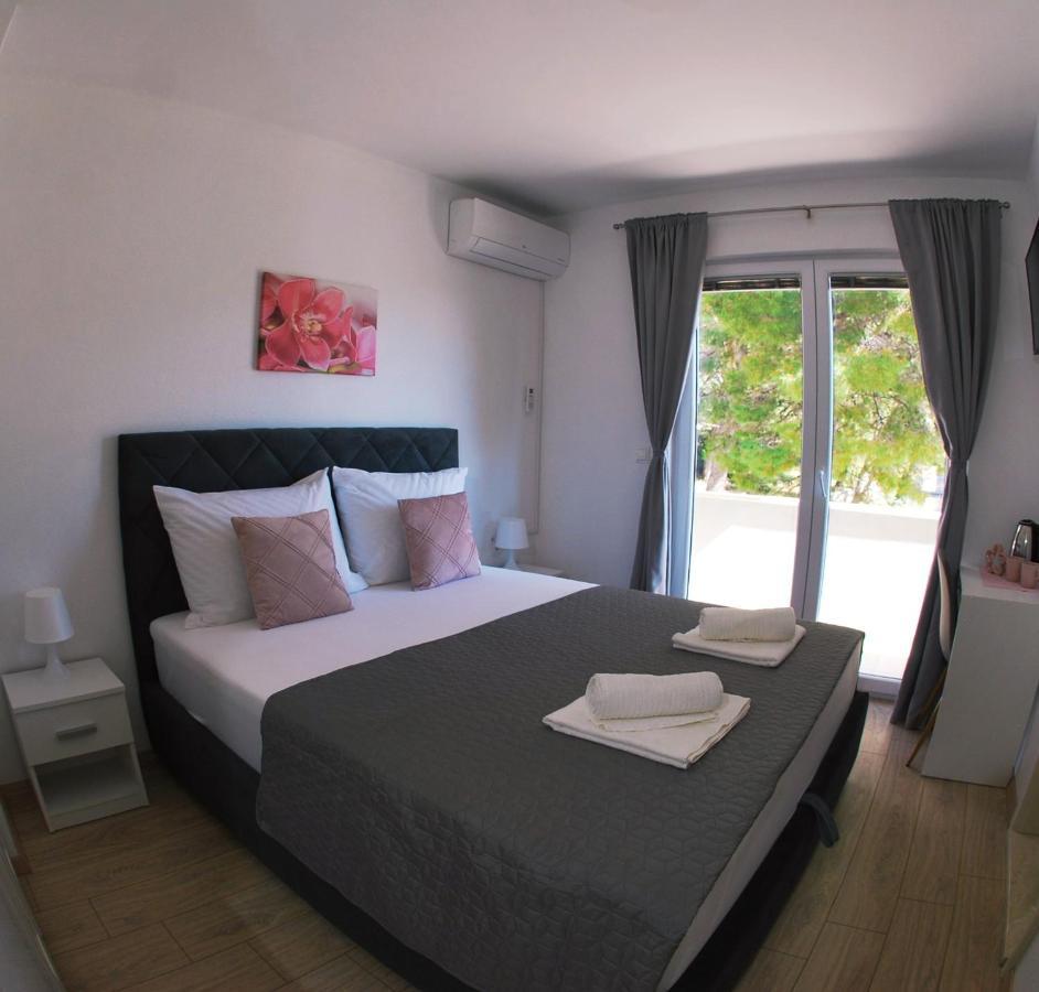 Apartmani Josipa Baska Voda Luaran gambar